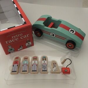 NEW Wooden Retro Racing Car Toy Set with Magnetic Race Crew and Dog Ages 3+